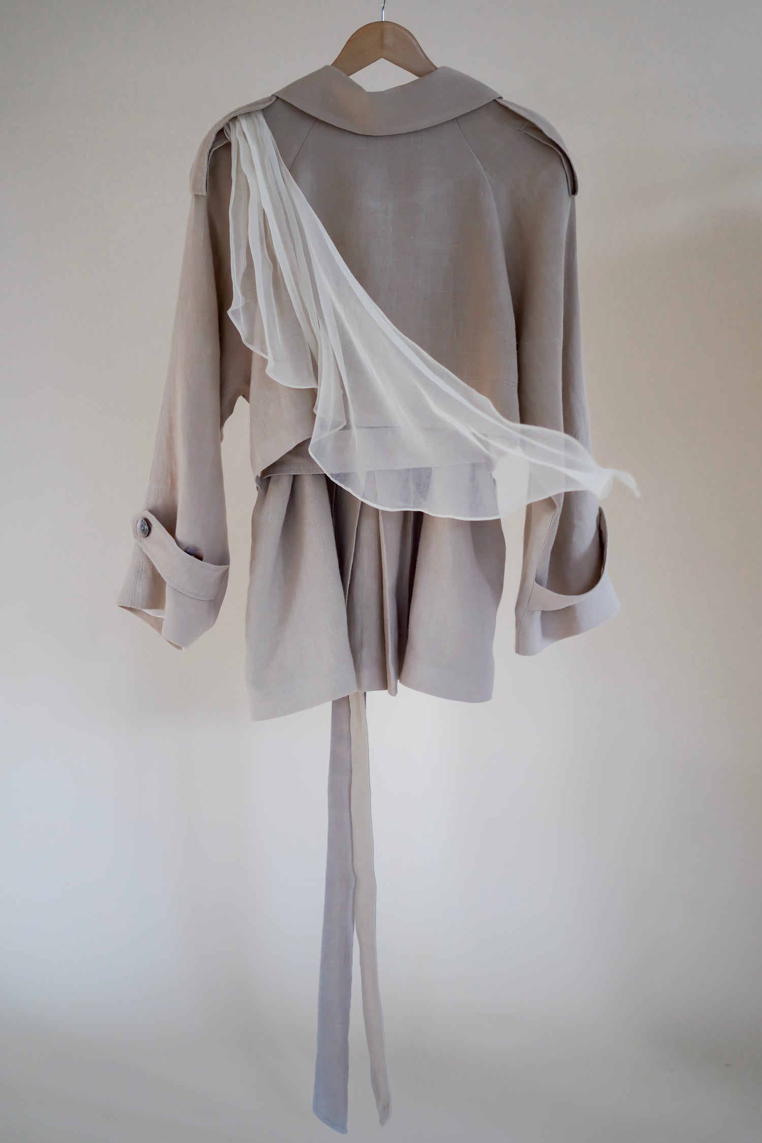 Jachetă 'L’oiseau Sable' - Bej