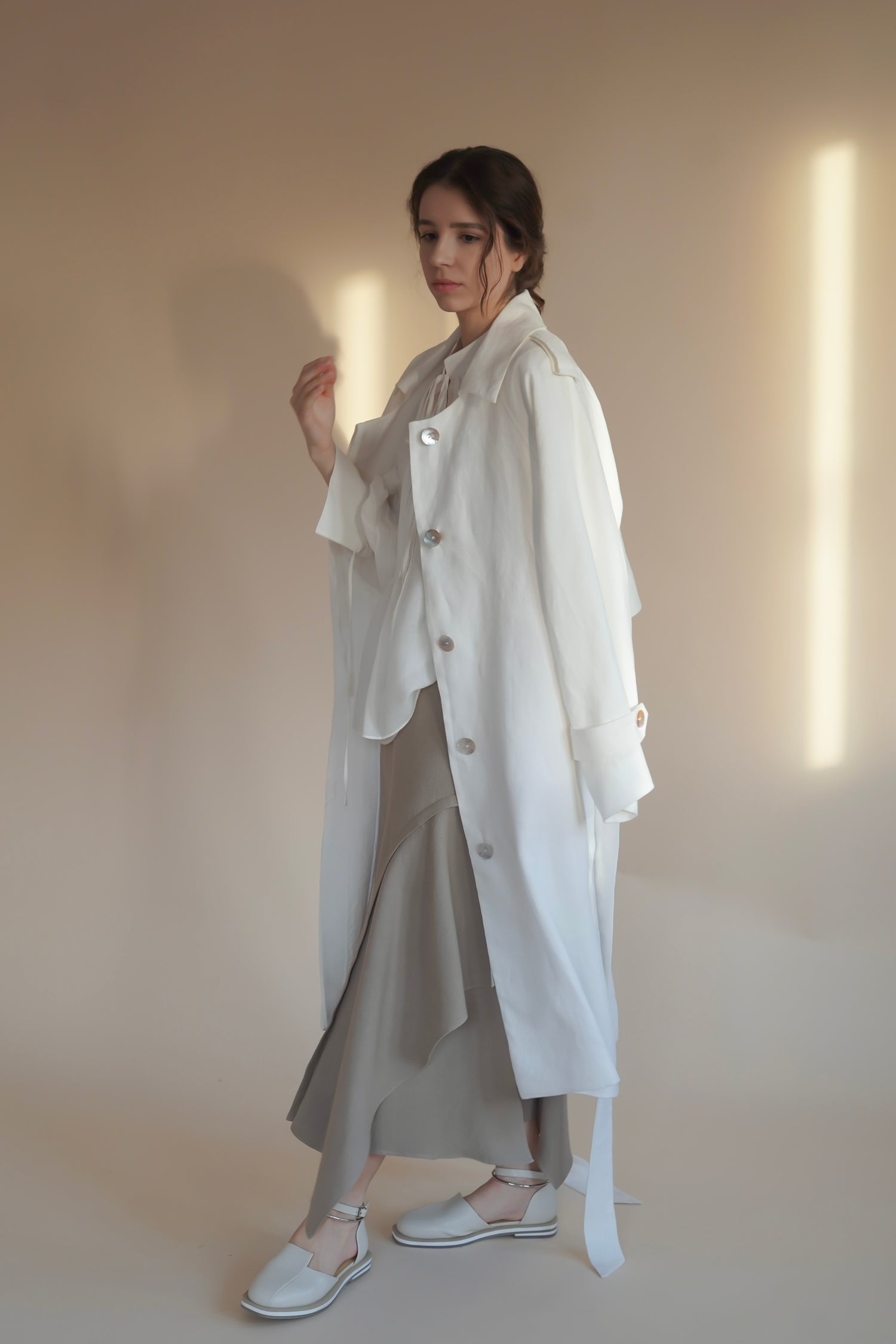 'L’oiseau Blanc' Coat in White