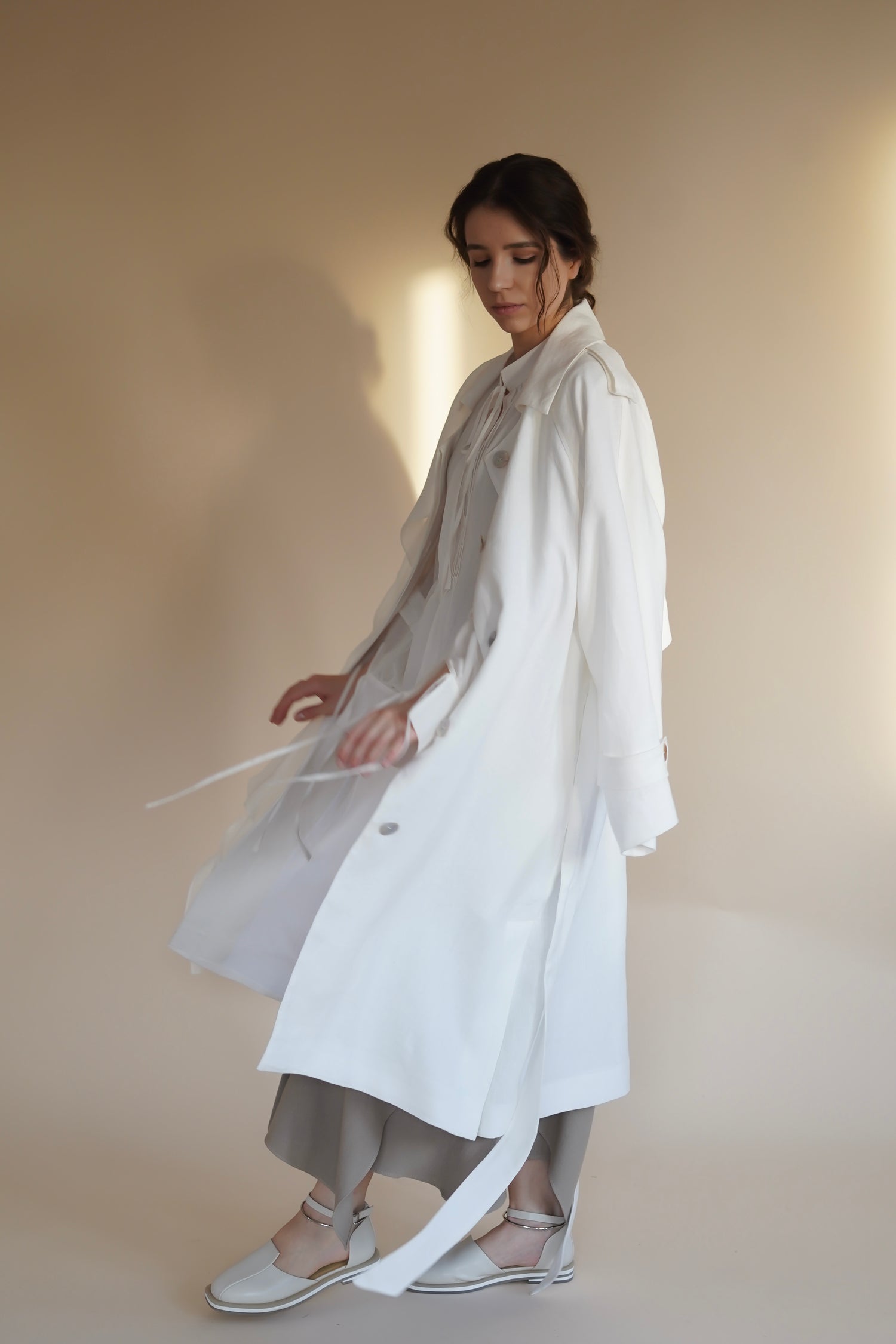 'L’oiseau Blanc' Coat in White