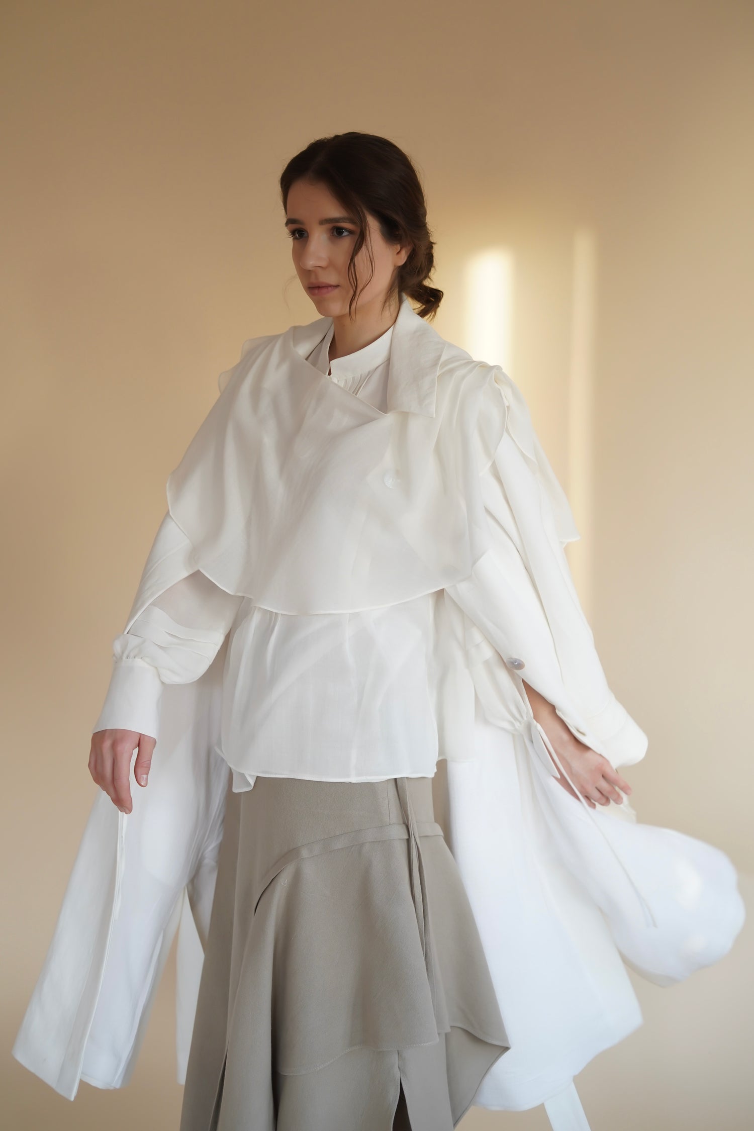 'L’oiseau Blanc' Coat in White