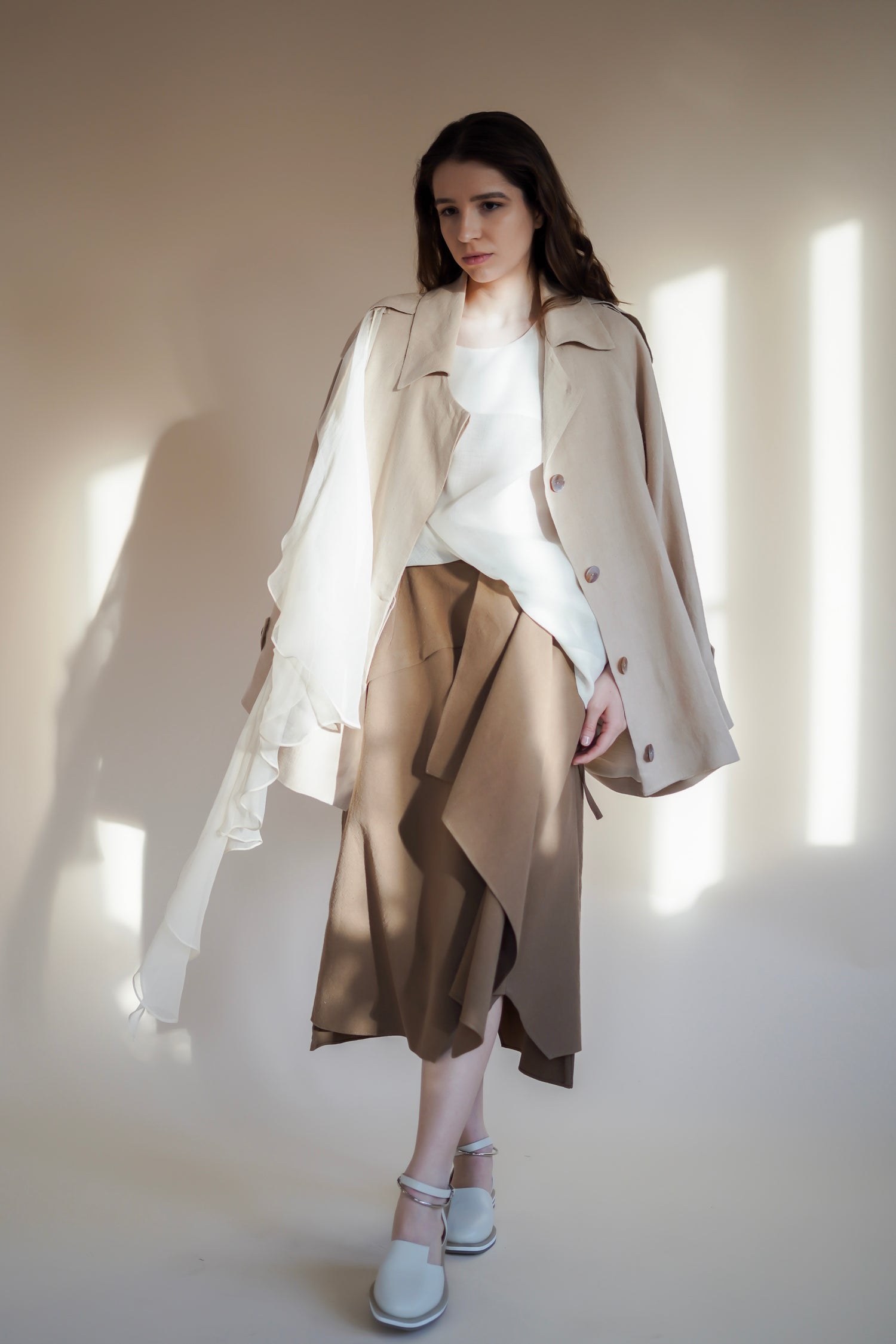 'L’oiseau Sable' Jacket in Beige